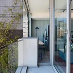 Bright & Cozy Modern Retreat